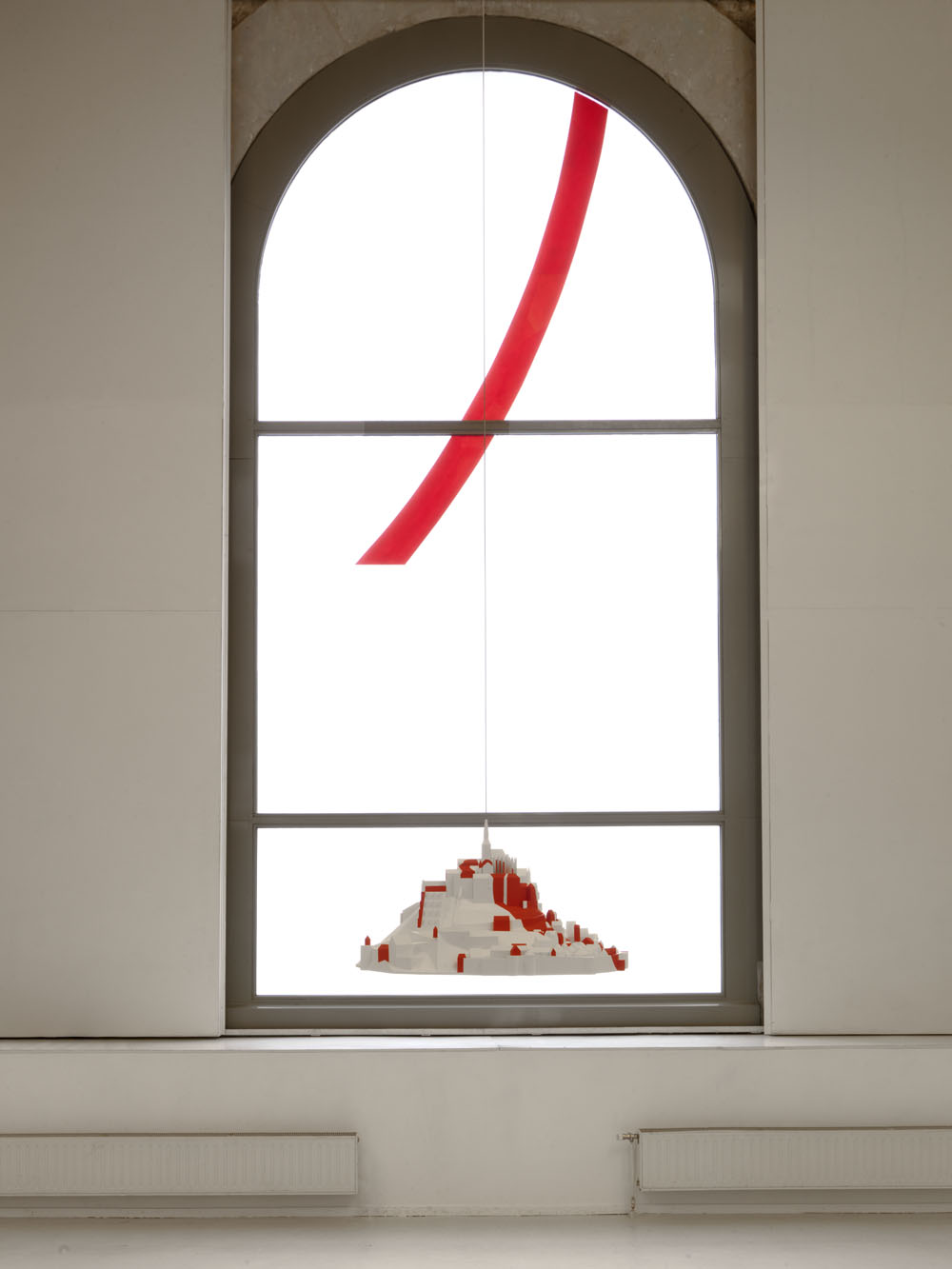 Projet Hypothétique,Exposition: "Des cercles des toits des façades"La Maréchalerie Centre d'Art Contemporain, Versailles 2013Photo: André Morin