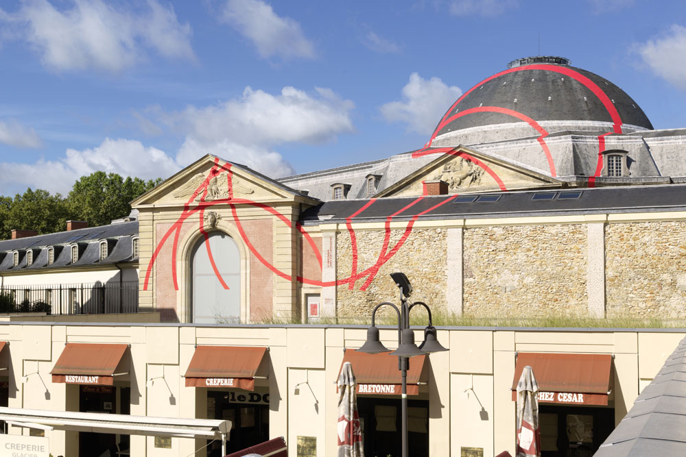 Exposition : « Des cercles des toits des façades » La Maréchalerie, Centre d'art contemporain, Versailles 2013Photo: André Morin