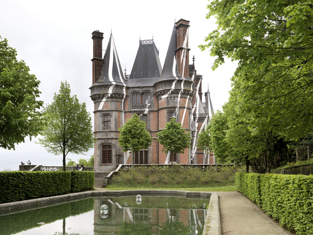 Exposition personnelle:"Regard d'artiste/Felice Varini"Domaine de Trévarez, Saint-GoazecPhoto: André Morin