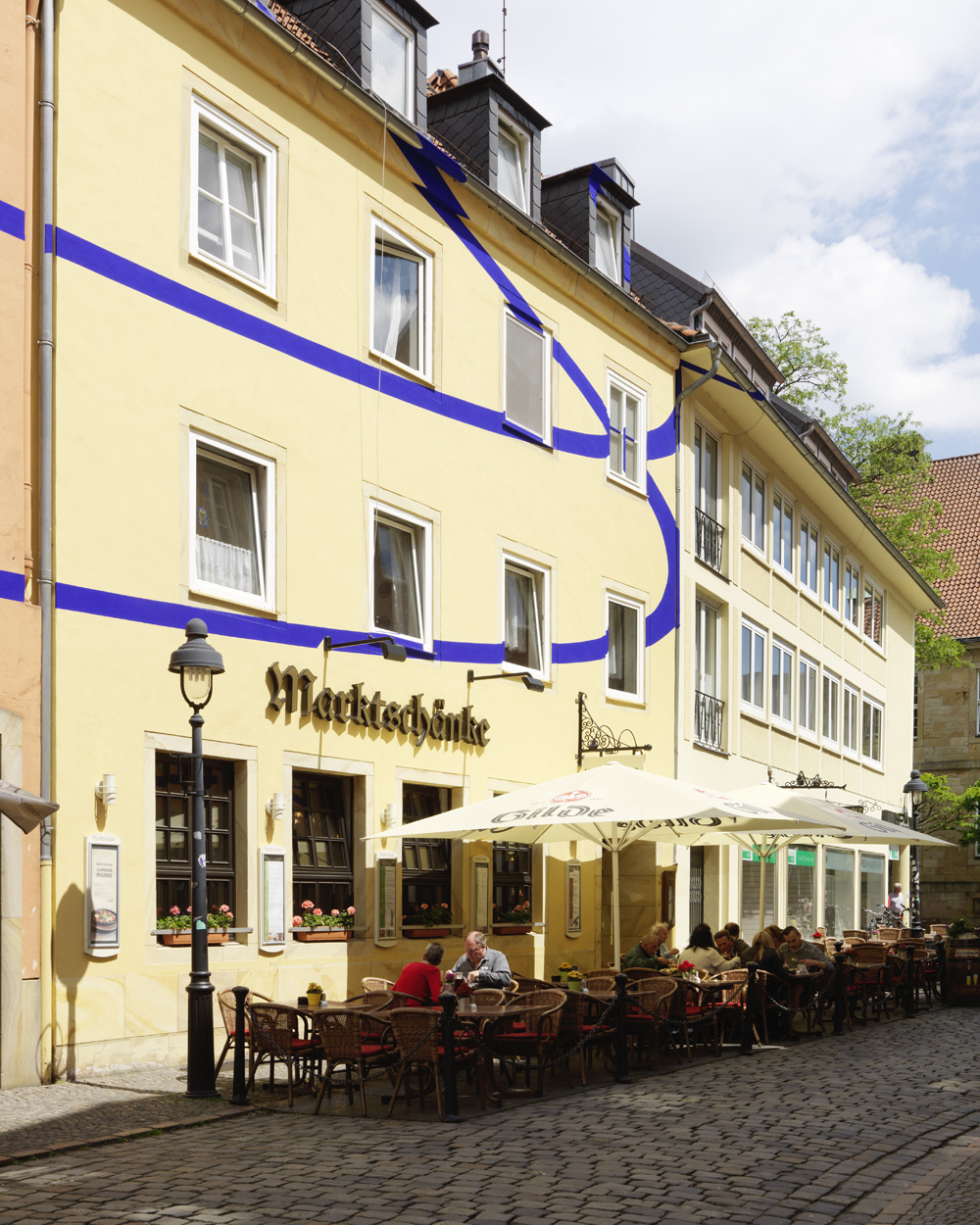 Exposition: Felice Varini, Marktplatz OsnabrückVille de Osnabrück & Kunsthalle OsnabrückPhoto: André Morin