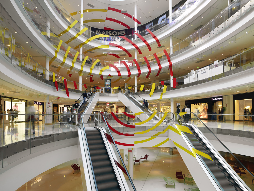 Spirale jaune rouge, Paris, France, 2017, Exposition: "Panoramas" Centre Beaugrenelle