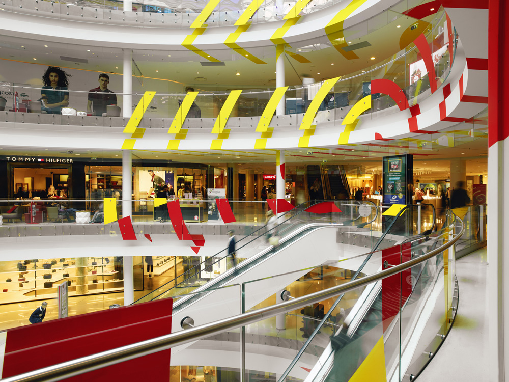 Spirale jaune rouge, Paris, France, 2017, Exposition: "Panoramas" Centre Beaugrenelle