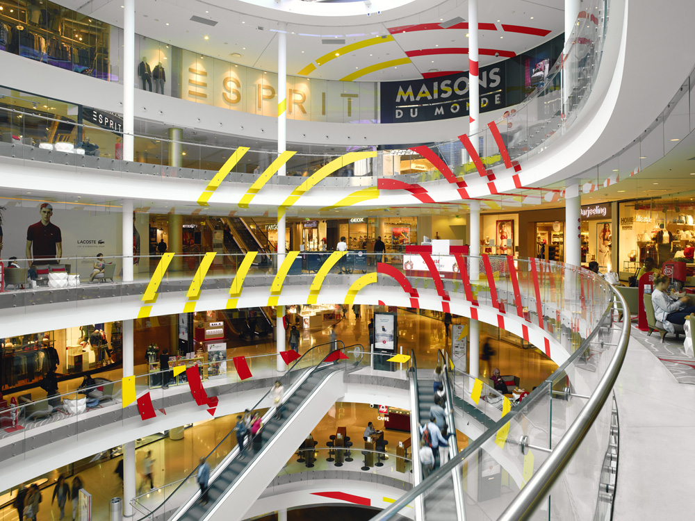 Spirale jaune rouge, Paris, France, 2017, Exposition: "Panoramas" Centre Beaugrenelle