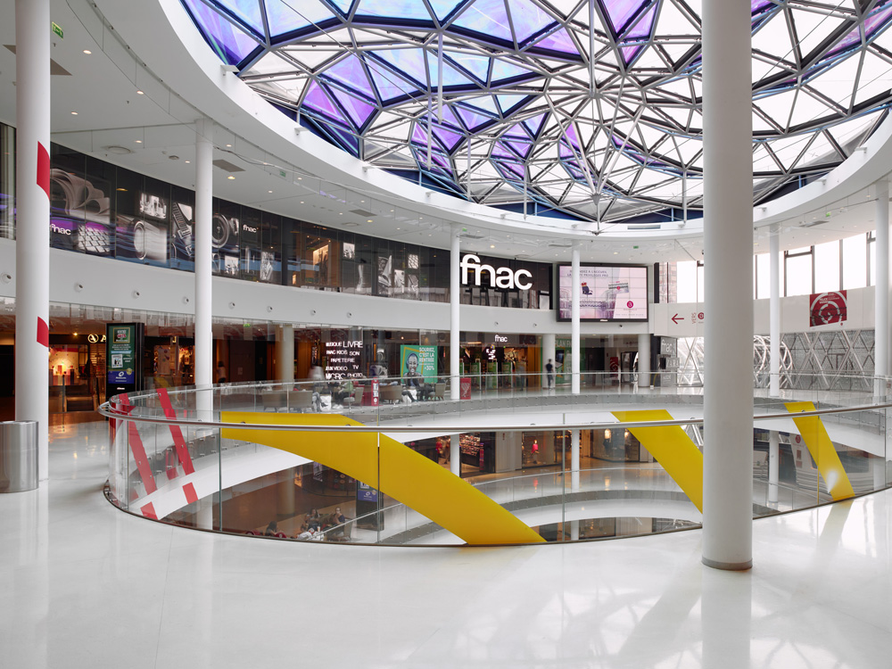Spirale jaune rouge, Paris, France, 2017, Exposition: "Panoramas" Centre Beaugrenelle