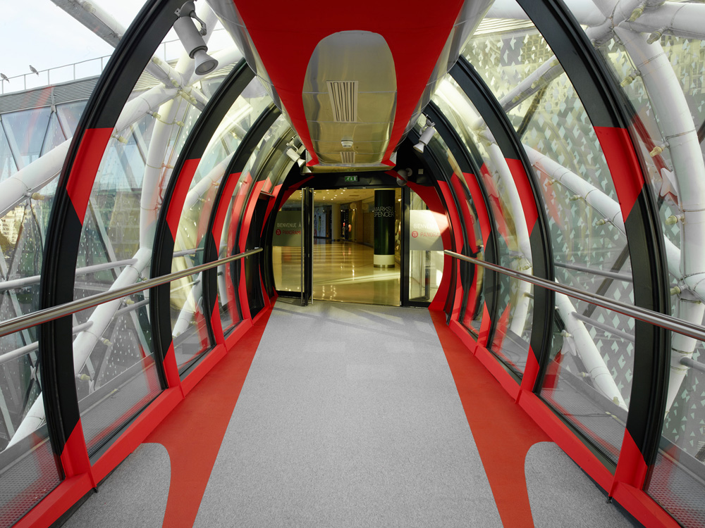 Vingt-trois disques évidés plus douze moitiés et quatre quarts, Exposition: "Panoramas" Centre Beaugrenelle, Paris, 2017, Paris 2017