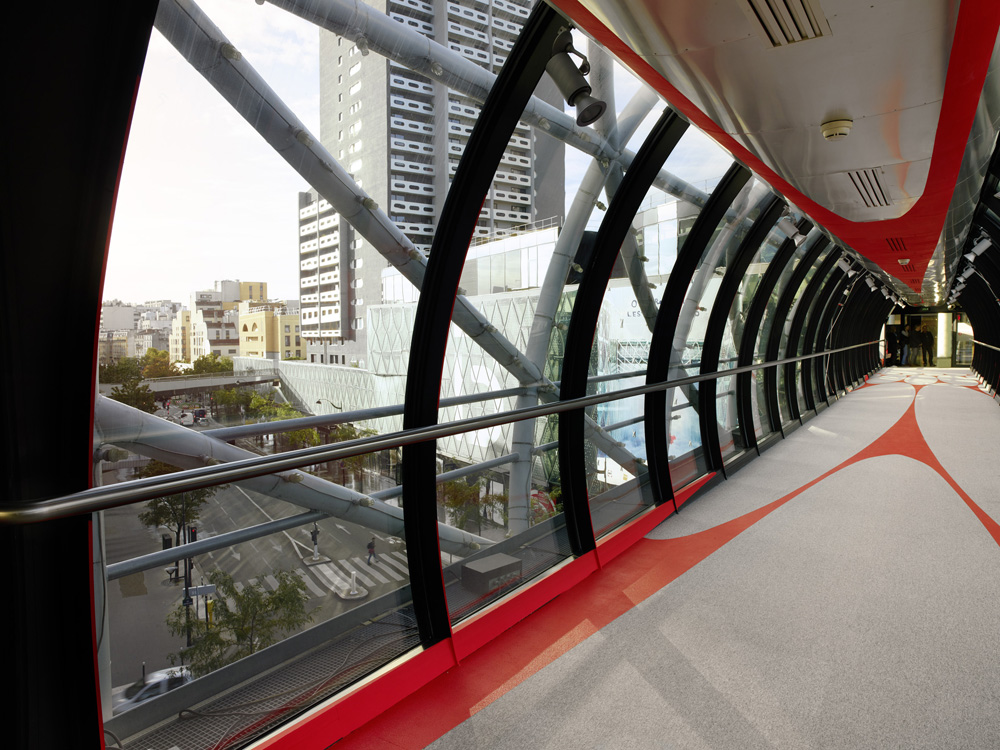 Vingt-trois disques évidés plus douze moitiés et quatre quarts, Exposition: "Panoramas" Centre Beaugrenelle, Paris, 2017, Paris 2017
