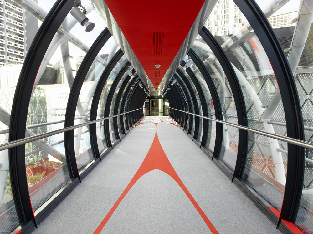 Vingt-trois disques évidés plus douze moitiés et quatre quarts, Exposition: "Panoramas" Centre Beaugrenelle, Paris, 2017, Paris 2017