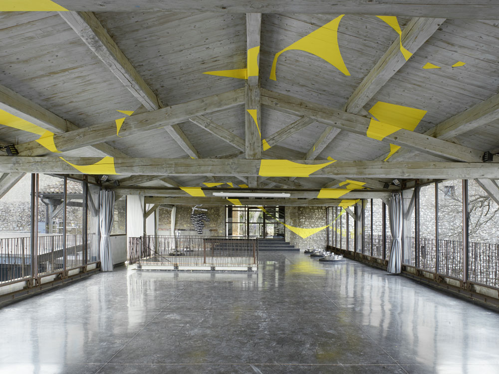 Disques dans le triangle, Flassans-sur-Issole, France, 2018, Collection: Commanderie de Peyrassol