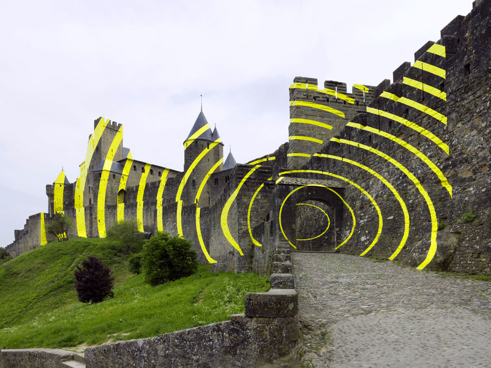 Cercles concentriques excentriques, Château et remparts de la cité de Carcassonne,, Porte d'Aude., 2018, 7ème édition d'IN SITU Patrimoine et art contemporain