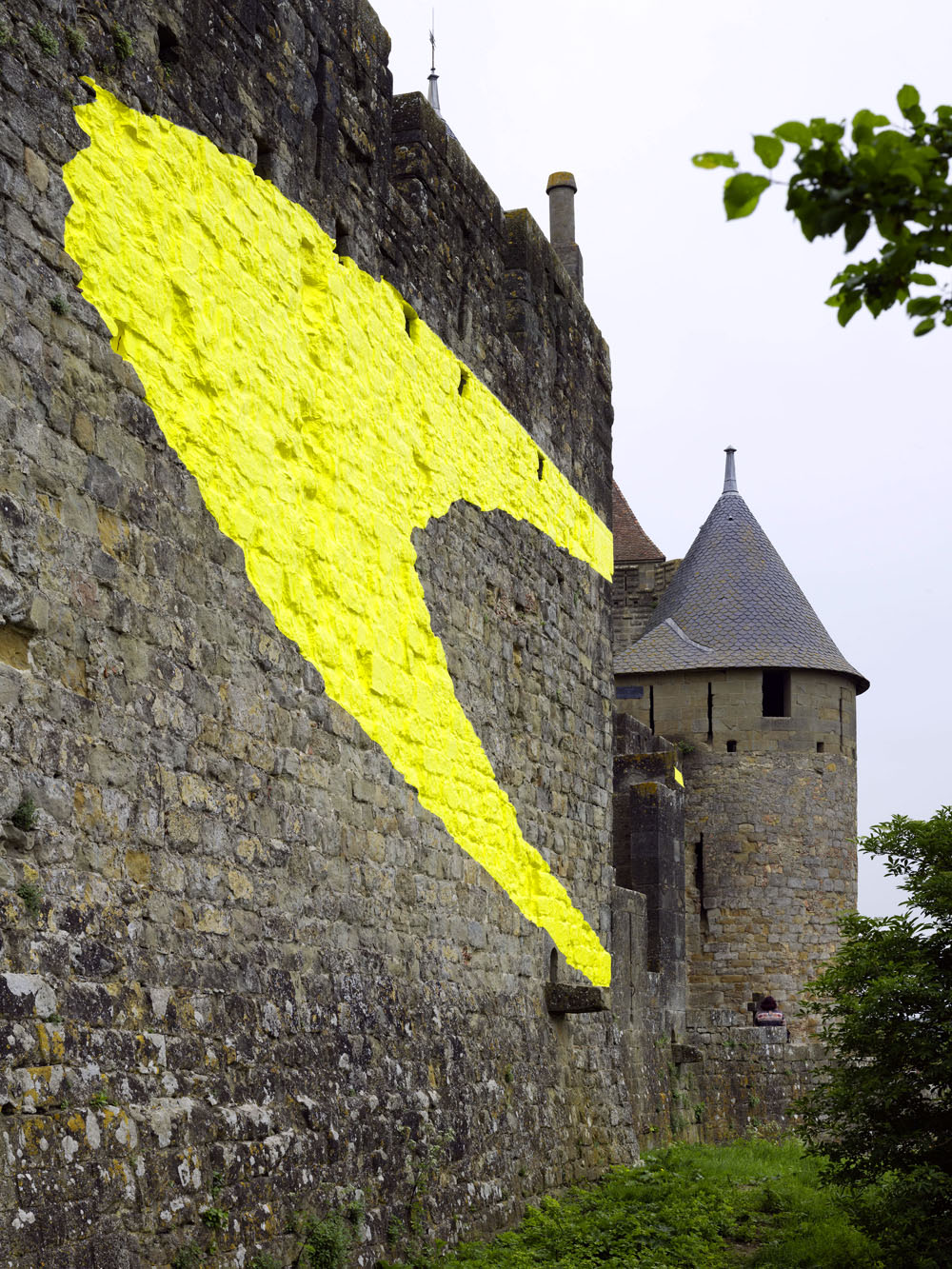 Cercles concentriques excentriques, Château et remparts de la cité de Carcassonne,, Porte d'Aude., 2018, 7ème édition d'IN SITU Patrimoine et art contemporain