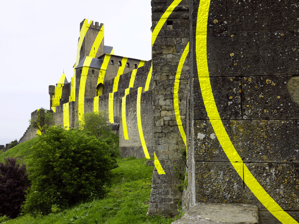 Cercles concentriques excentriques, Château et remparts de la cité de Carcassonne,, Porte d'Aude., 2018, 7ème édition d'IN SITU Patrimoine et art contemporain
