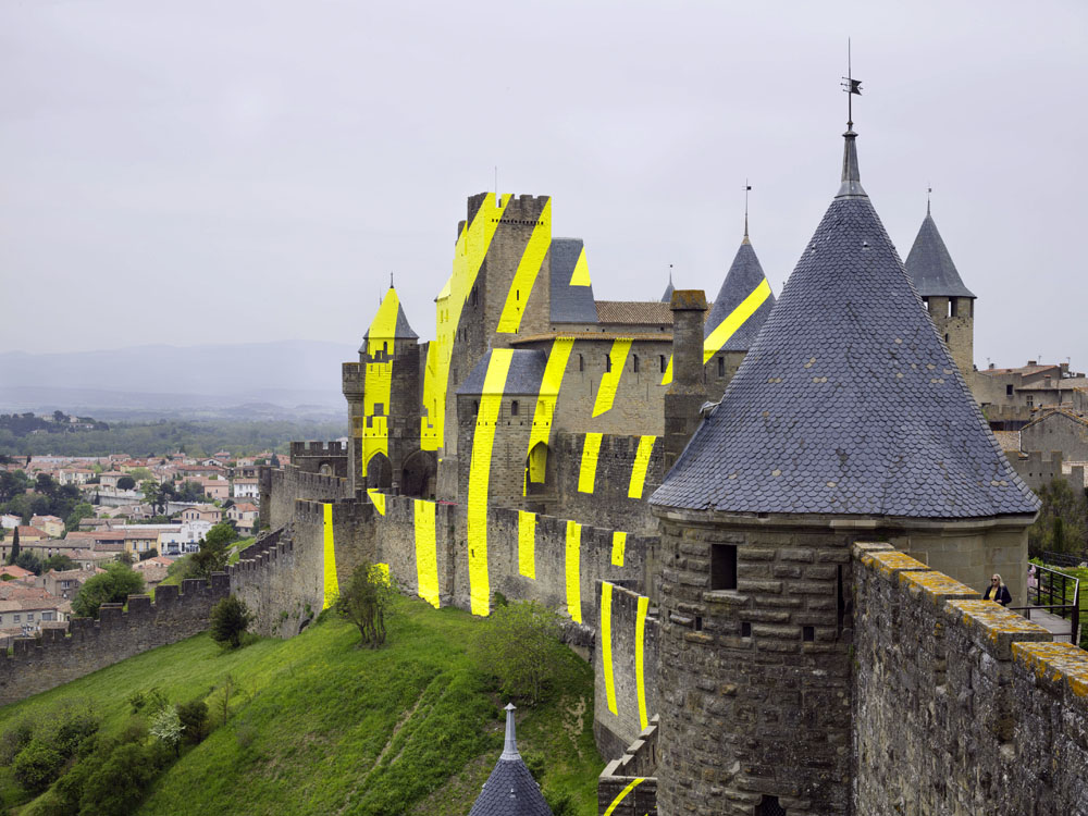 Cercles concentriques excentriques, Château et remparts de la cité de Carcassonne,, Porte d'Aude., 2018, 7ème édition d'IN SITU Patrimoine et art contemporain