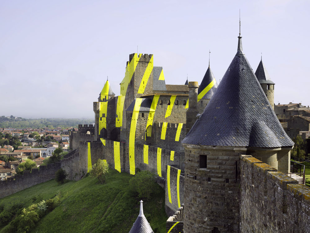 Cercles concentriques excentriques, Château et remparts de la cité de Carcassonne,, Porte d'Aude., 2018, 7ème édition d'IN SITU Patrimoine et art contemporain