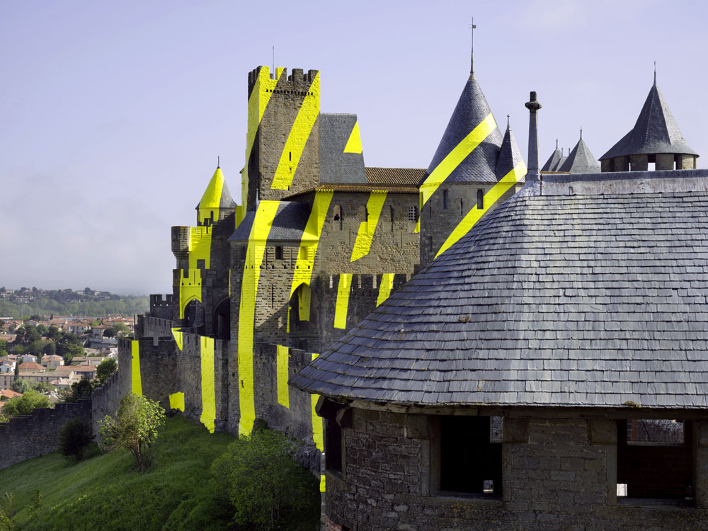 Cercles concentriques excentriques, Château et remparts de la cité de Carcassonne,, Porte d'Aude., 2018, 7ème édition d'IN SITU Patrimoine et art contemporain