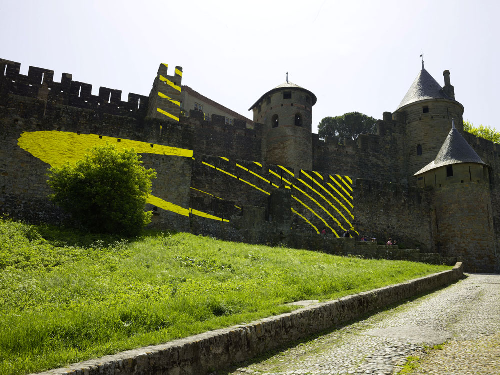 Cercles concentriques excentriques, Château et remparts de la cité de Carcassonne,, Porte d'Aude., 2018, 7ème édition d'IN SITU Patrimoine et art contemporain
