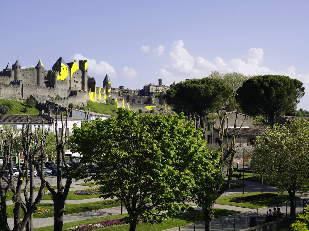 Cercles concentriques excentriques, Château et remparts de la cité de Carcassonne,, Porte d'Aude., 2018, 7ème édition d'IN SITU Patrimoine et art contemporain