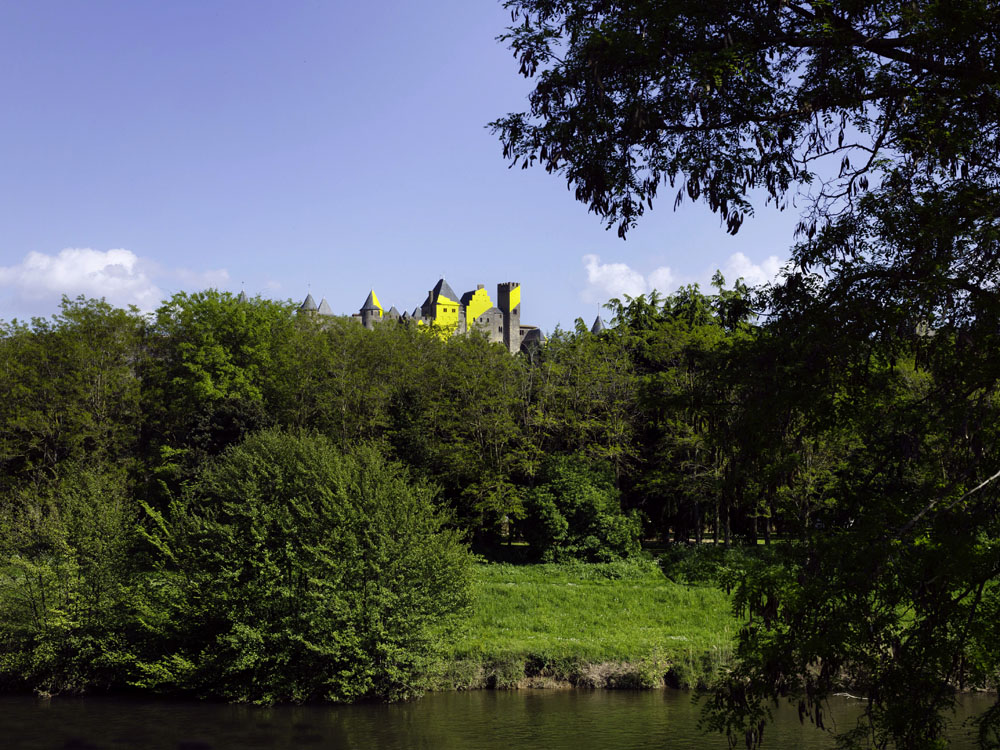 Cercles concentriques excentriques, Château et remparts de la cité de Carcassonne,, Porte d'Aude., 2018, 7ème édition d'IN SITU Patrimoine et art contemporain