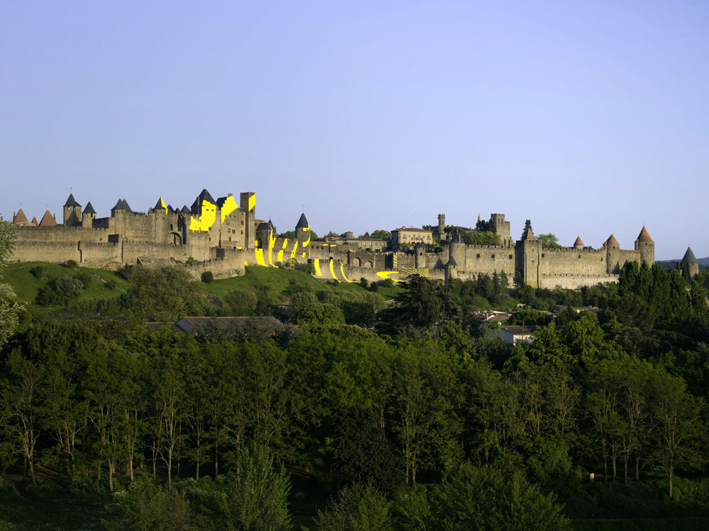 Cercles concentriques excentriques, Château et remparts de la cité de Carcassonne,, Porte d'Aude., 2018, 7ème édition d'IN SITU Patrimoine et art contemporain