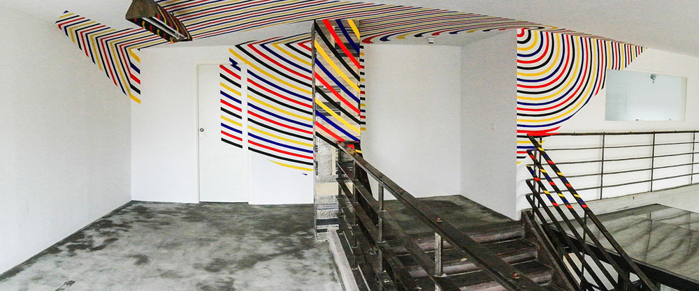 Triangle d’arcs et de cercles rouge noir jaune et bleu, Courtesy Michael Fuchs Galerie, Berlin, Berlin, 2018, Berlin 2018