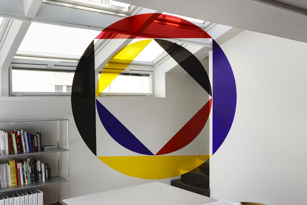 Rouge bleu jaune et noir entre les disques et les carrés, Courtesy Galleria Solo, Madrid, Madrid, 2018, Madrid 2018