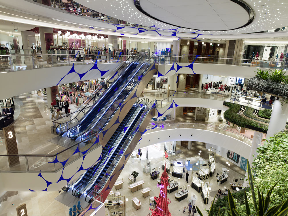Danse d’ellipses, Shanghai, China, 2019, Galeries Lafayette Mall, Shanghai