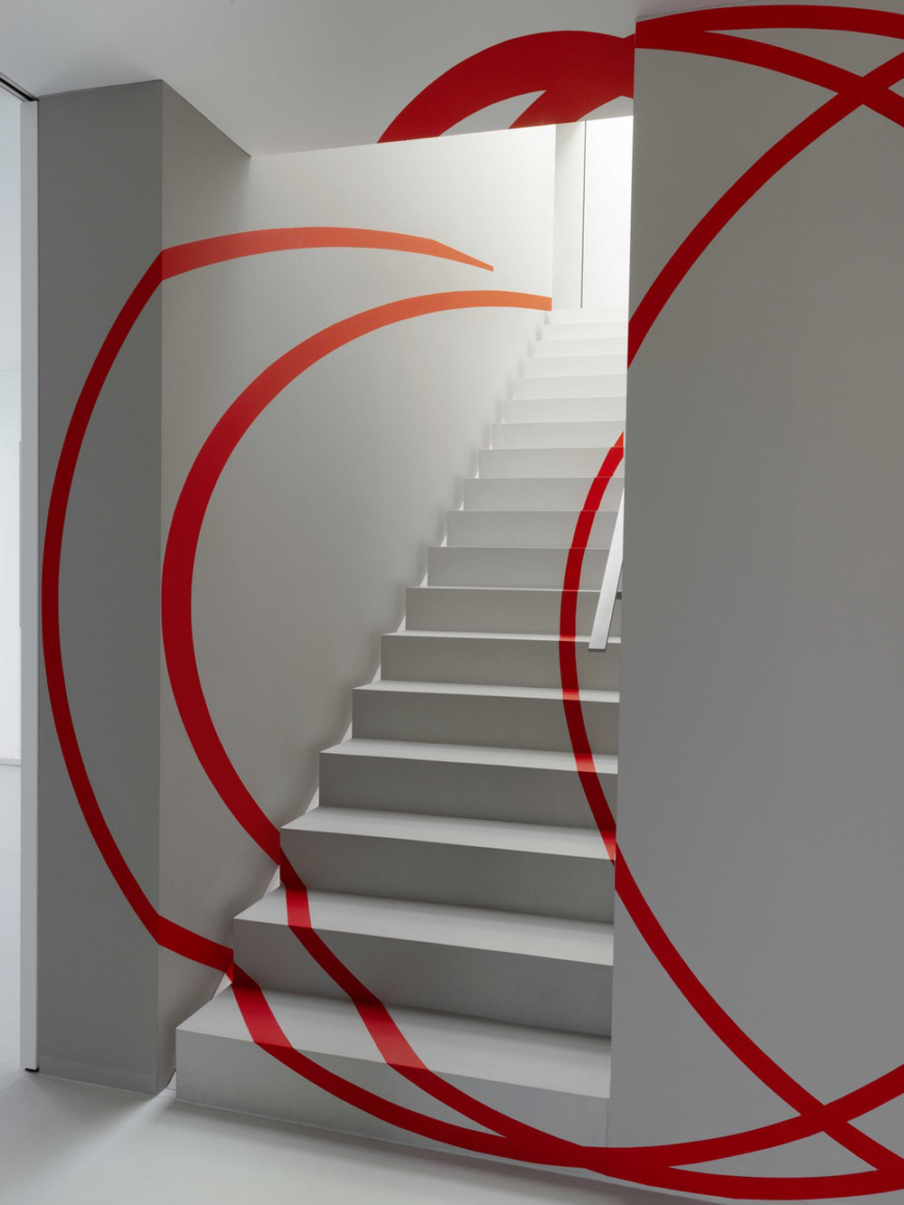 Quattro cerchi rossi intrecciati, Lugano, Suisse, 2019, Collection : Camilla Zarattini