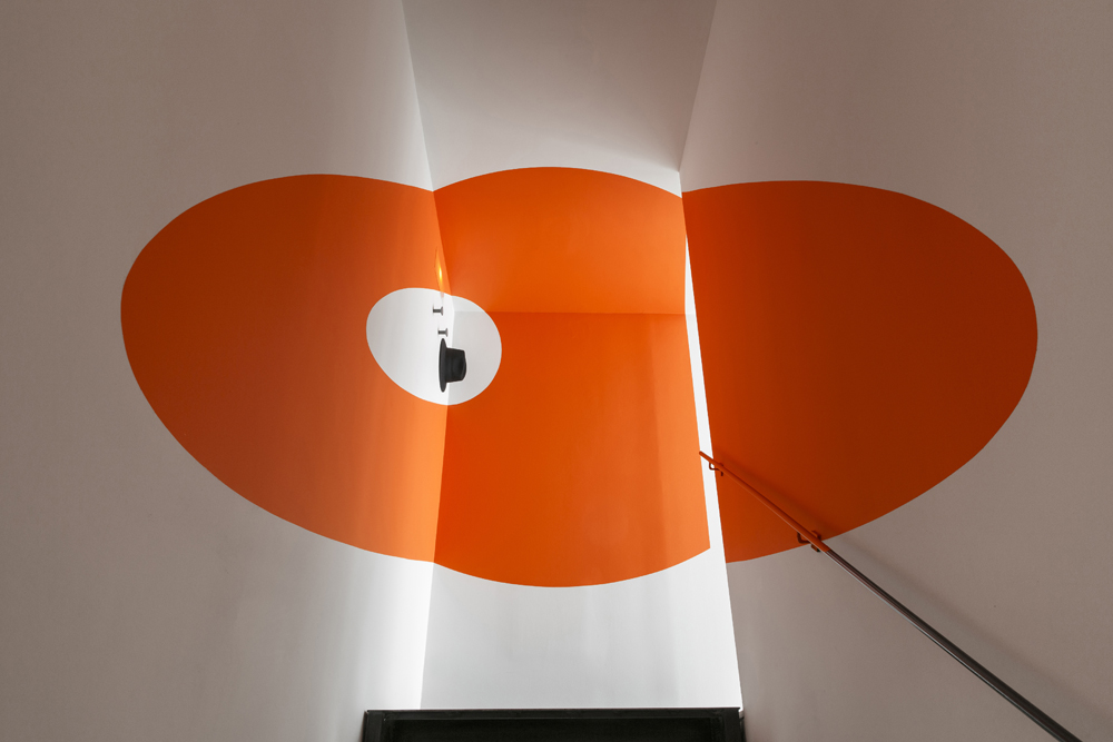 Disque dans l’ellipse, orange, Madrid, Espagne, 2019, Galleria Albarran / Bourdais