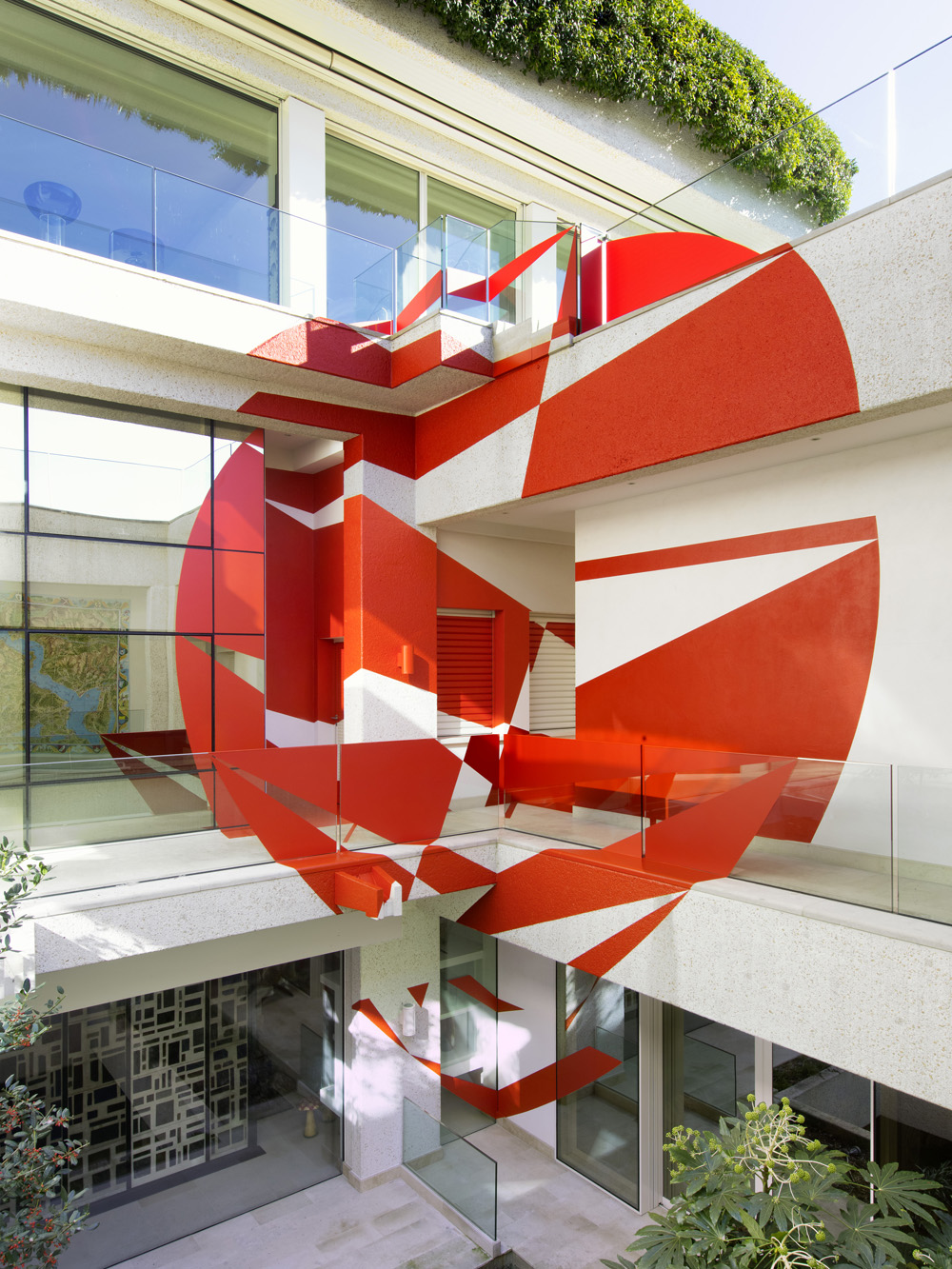 Triangoli per il disco, Montagnola, Suisse, 2020, Collection: Kentia et Patrick Despature