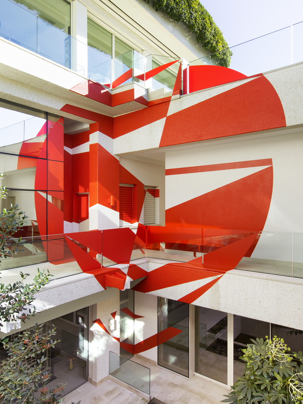 Triangoli per il disco, Montagnola, Suisse, 2020, Collection: Kentia et Patrick Despature