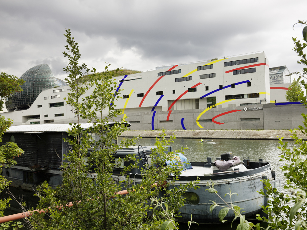 Arcs d’ellipses, jaunes rouges et bleus, Boulogne-Billancourt, France, 2020, Exposition: "Les extatiques" La Seine Musicale, Ile Seguin