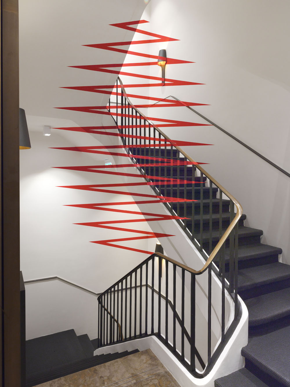 Ellipse de droites, 77 rue du Feaubourg Saint Honoré, Paris, France, Courtesy Albarran Bourdais, 2022, Exposition : "D’éclat en éclats", Studio Liaigre