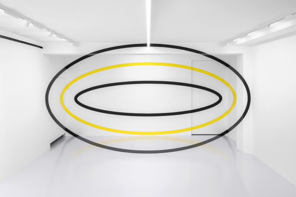 Tre elissi, 10 A.M. ART Gallery, Milano, Italie, 2023, Esposizione : Rosso giallo e giallo/nero