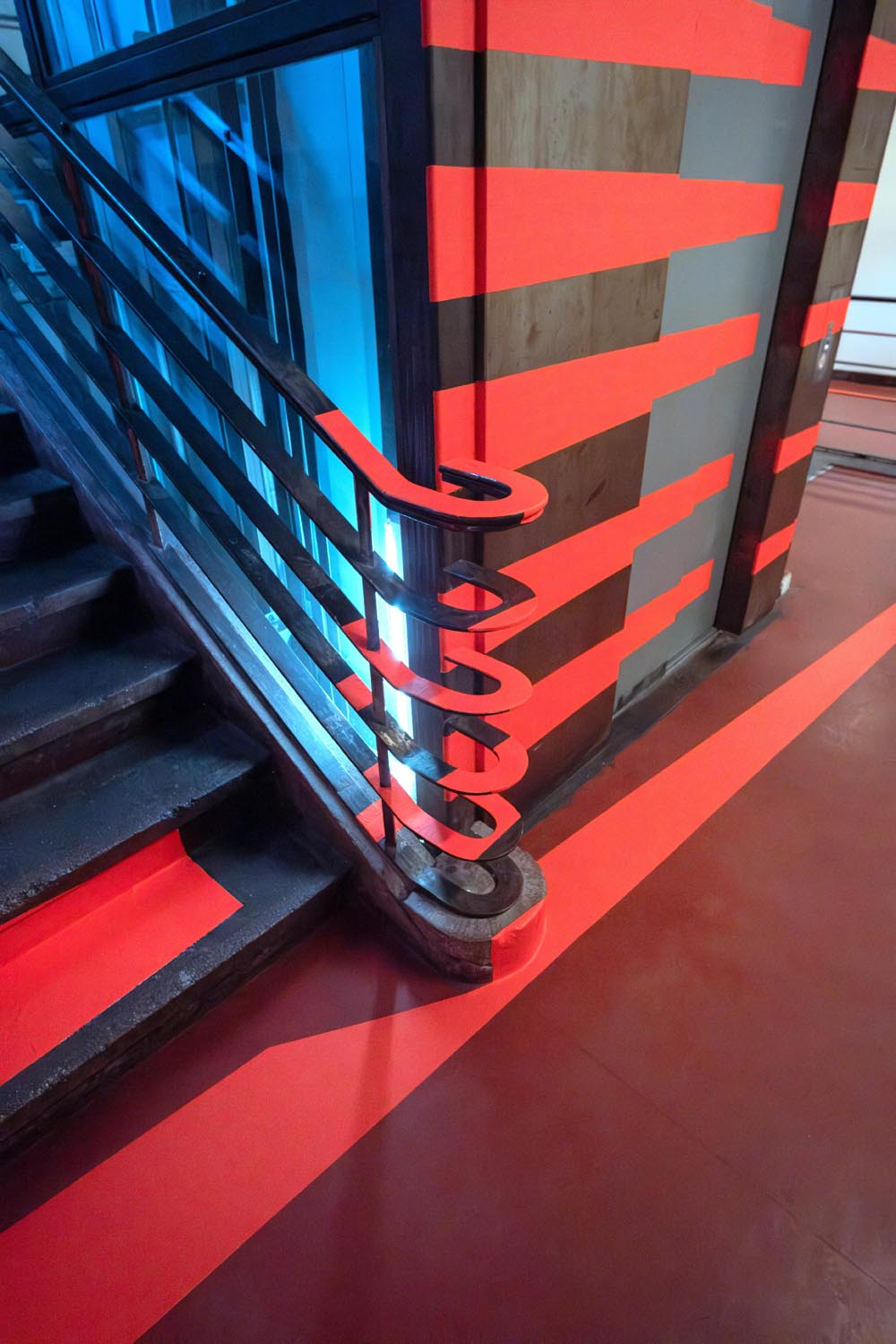 Vingt triangles, Berlin, Allemagne, 2024, Exposition : Michael Fuchs Galerie, Berlin
