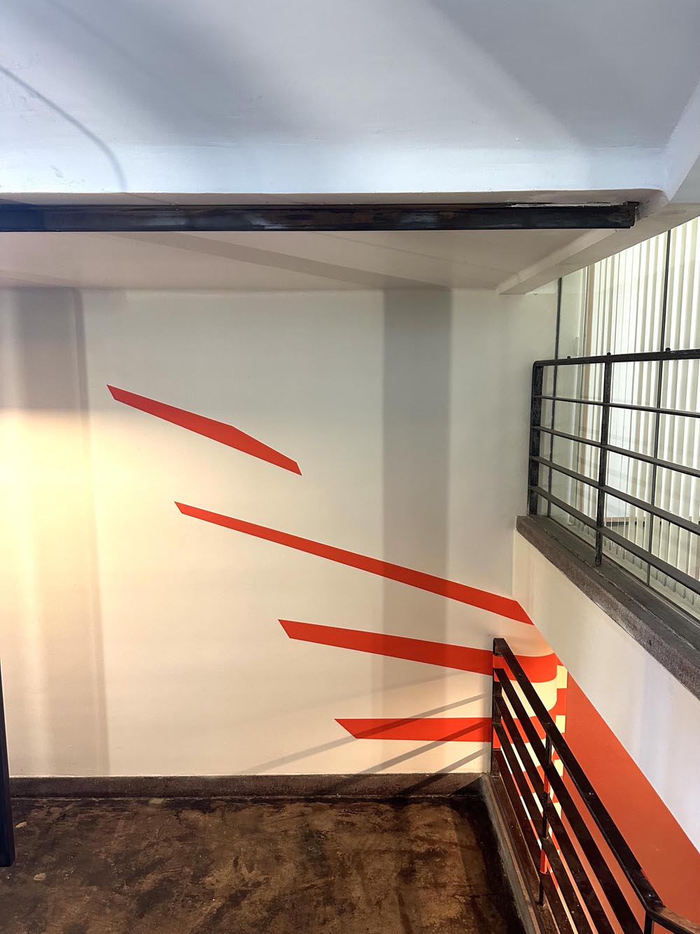 Vingt triangles, Berlin, Allemagne, 2024, Exposition : Michael Fuchs Galerie, Berlin