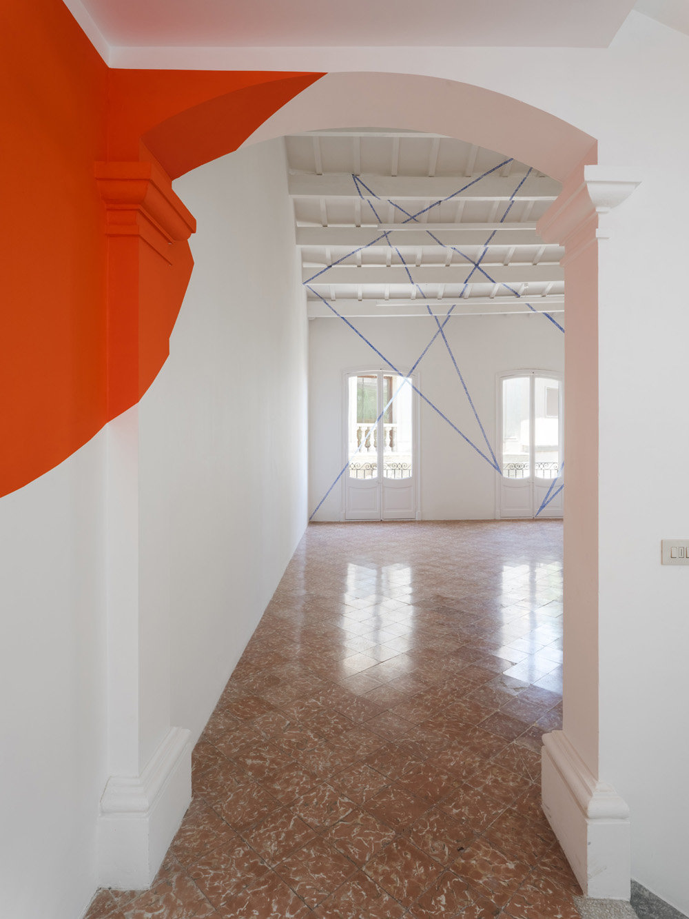 Deux disques à l’oeil, Espagne, 2024, Exibition: Albarràn Bourdais gallery. Menorque.