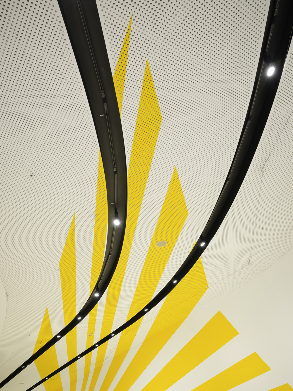 From corner to triangle, Dongdaemun Design Plaza Design, DDP Center Seoul, Corée du Sud, 2024, Exibition : Colors Shapes Movements