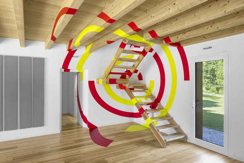 Giro tondo, Natura Arte Poesia 2025., Casa dell’arte site specific, 2025, Exposition : Morterone.