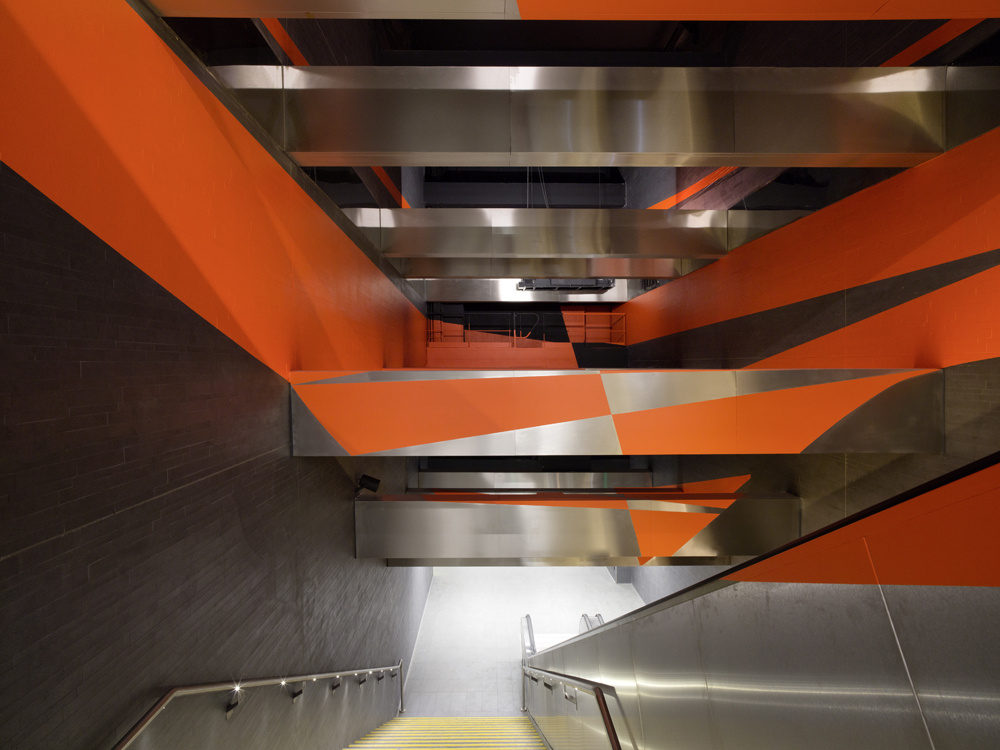 Zig Zag dans le disque, Collection du Patrimoine Artistique Tisseo Collectivité, Toulouse, 2020, Station Jean Jaurès, métro ligne A , Toulouse