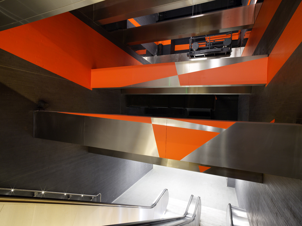 Zig Zag dans le disque, Collection du Patrimoine Artistique Tisseo Collectivité, Toulouse, 2020, Station Jean Jaurès, métro ligne A , Toulouse