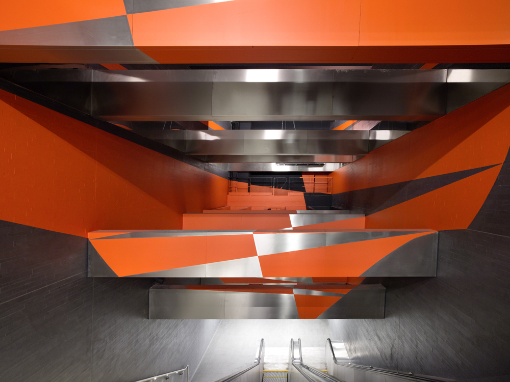 Zig Zag dans le disque, Collection du Patrimoine Artistique Tisseo Collectivité, Toulouse, 2020, Station Jean Jaurès, métro ligne A , Toulouse
