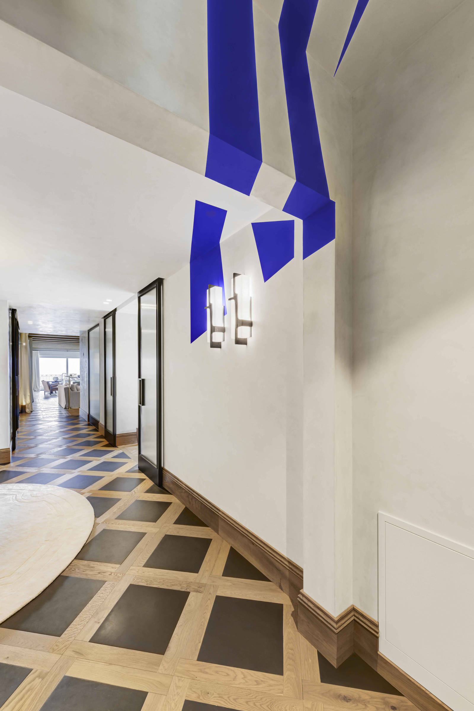 Da l’angolo al triangolo, Montagnola 2024 - Collezione Privata, Montagnola, Suisse